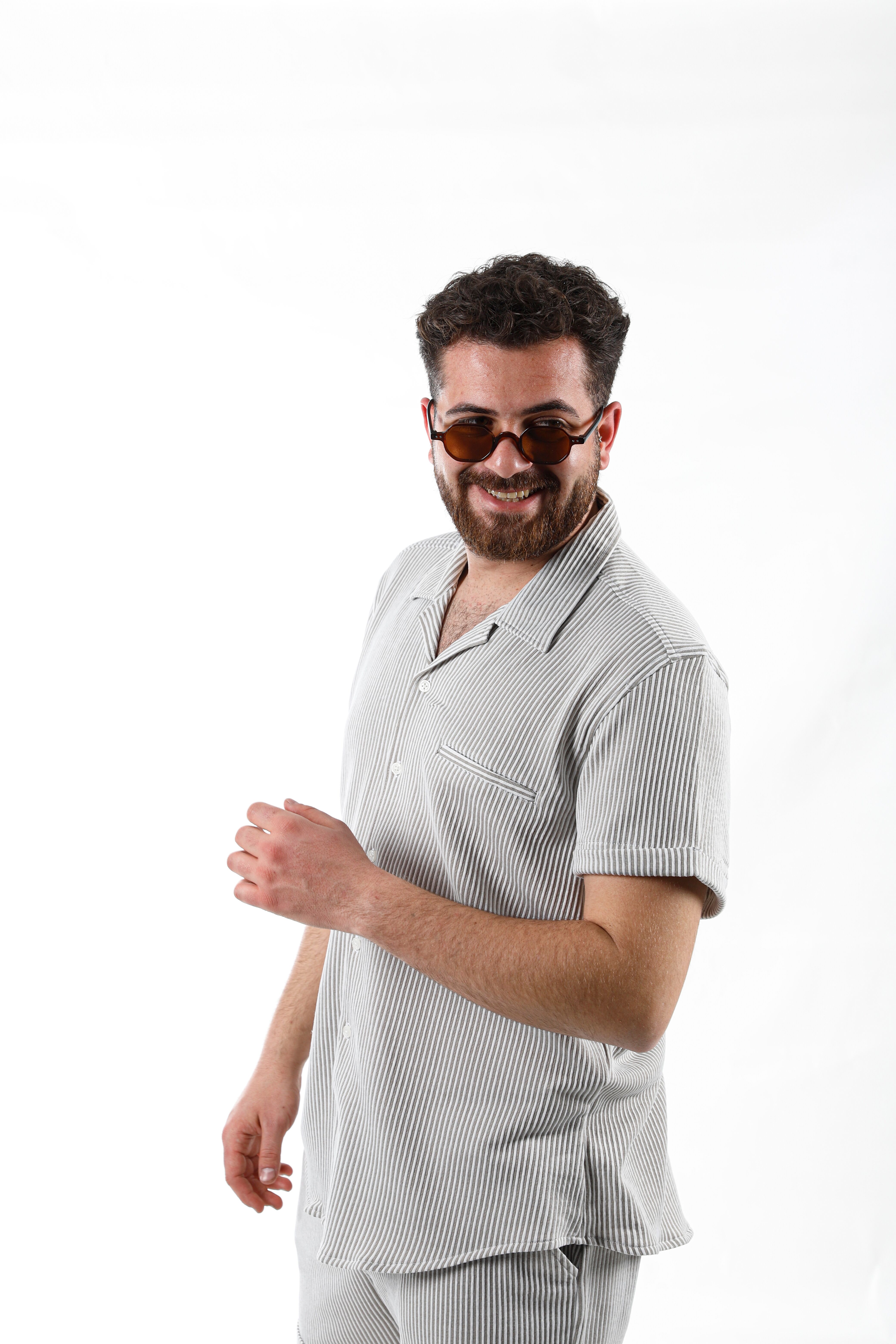 ÇİZGİLİ GRİ ŞORT GÖMLEK TAKIM - 4